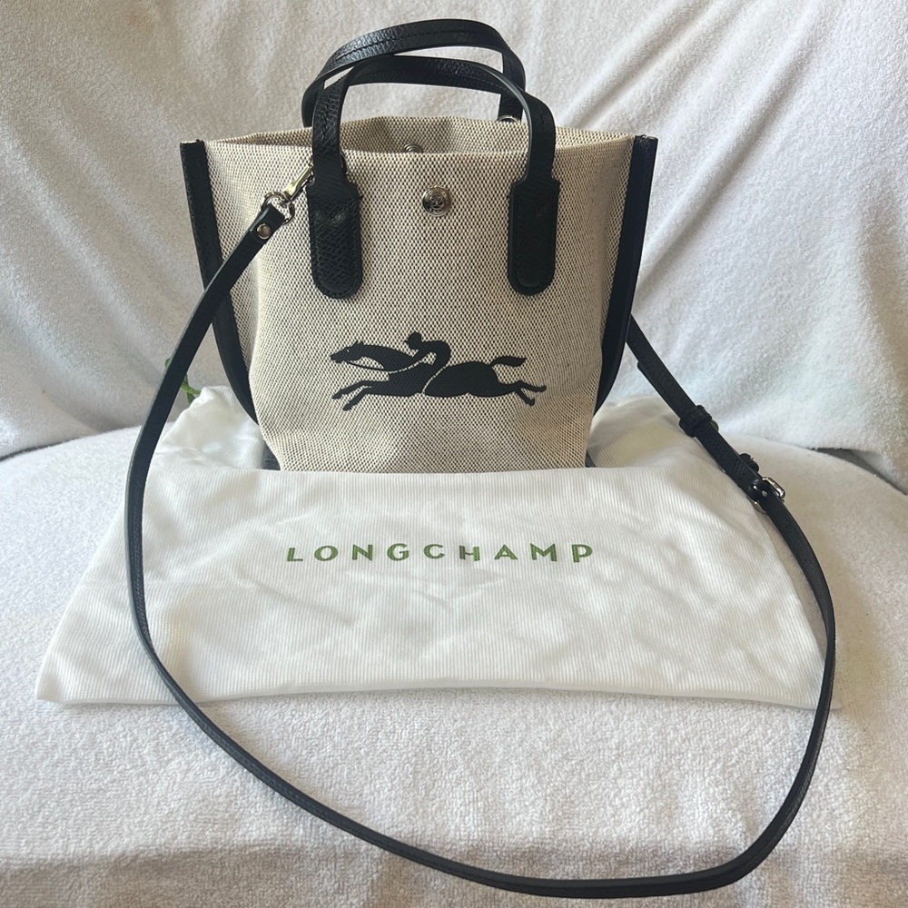 NWOT Authentic Longchamp essential Toile canvas Small crossbody tote.never worn!